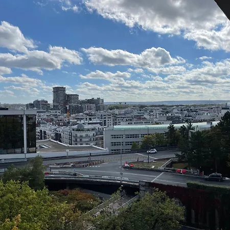 Cosy & Spacious With Eiffel Tower View *