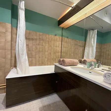 Cosy & Spacious With Eiffel Tower View Appartement